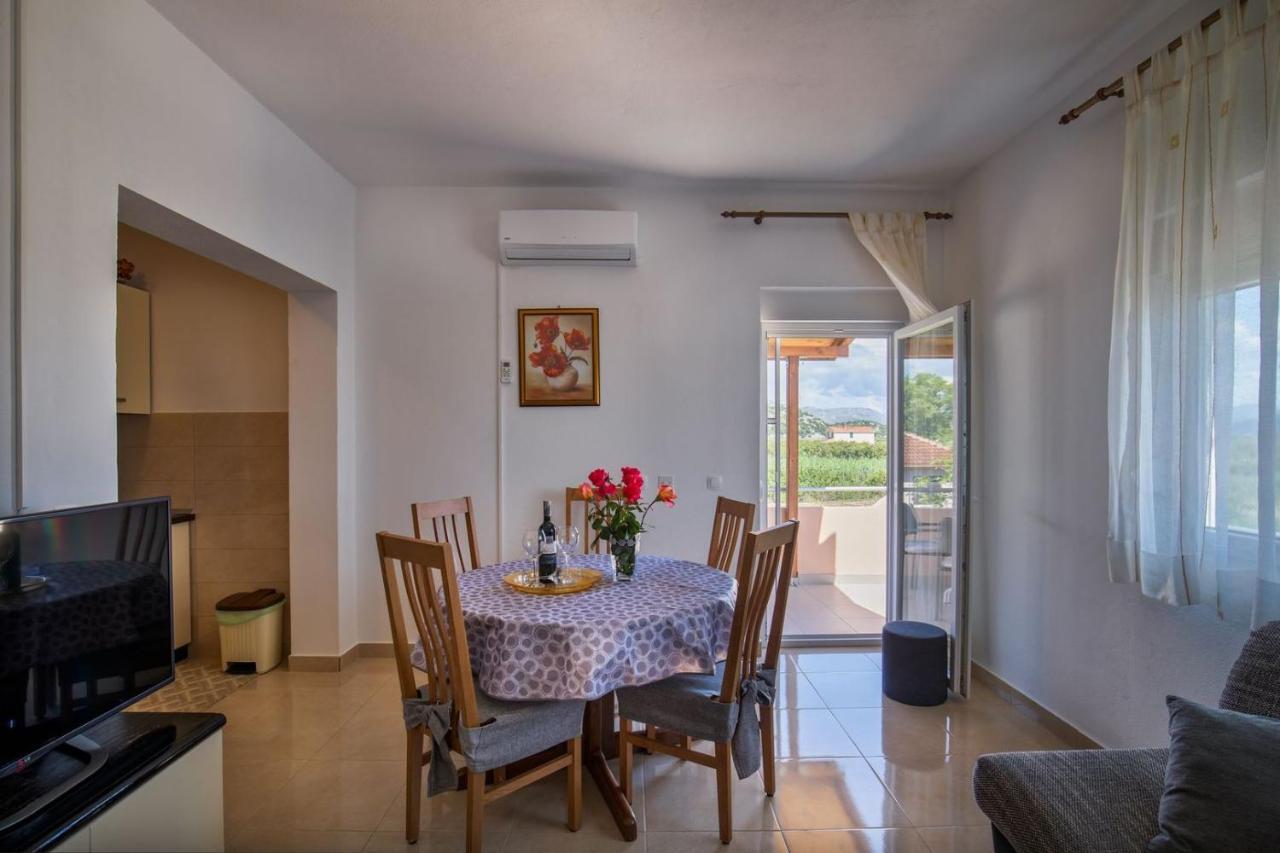 Apartment Neretva Dream Komin  Exterior foto